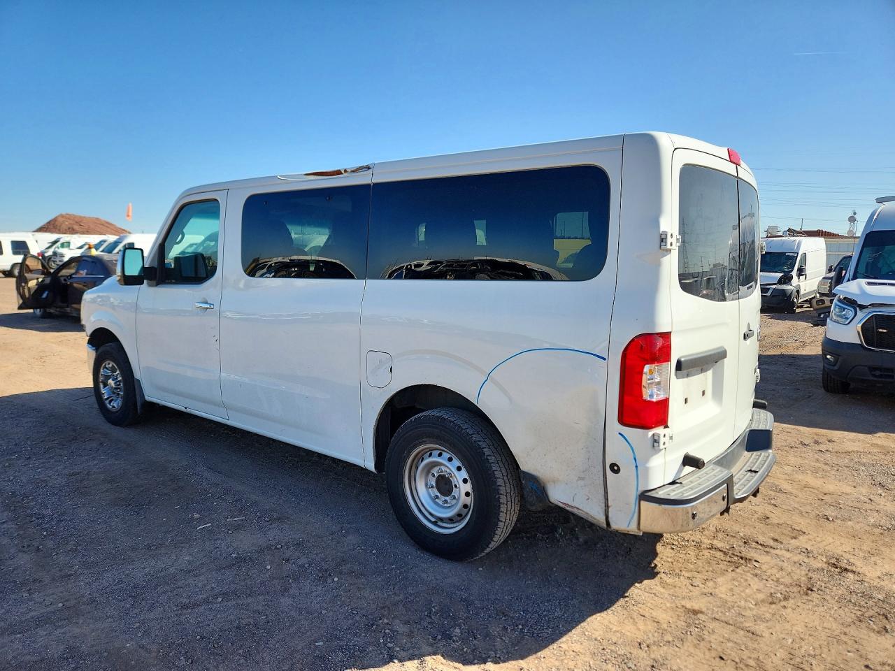 2018 Nissan Nv VIN 5BZBF0AA2JN852434 photo 2