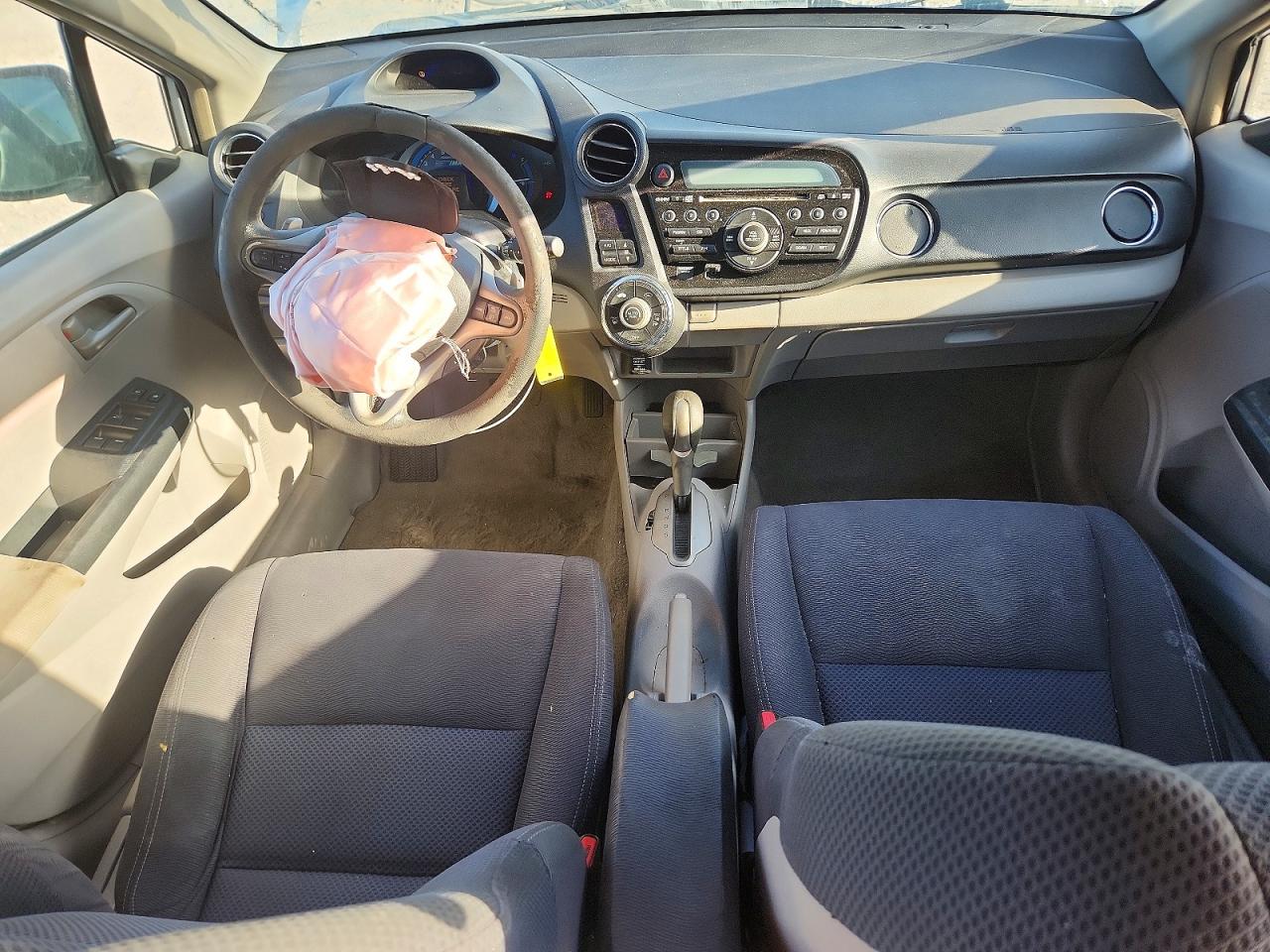 2011 Honda Insight VIN JHMZE2H79BS001658 photo 8