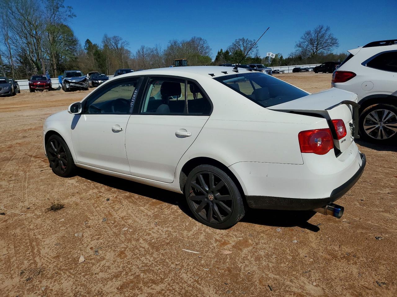 2007 VOLKSWAGEN Jetta VIN 3VWGF71K97M065794 photo 2