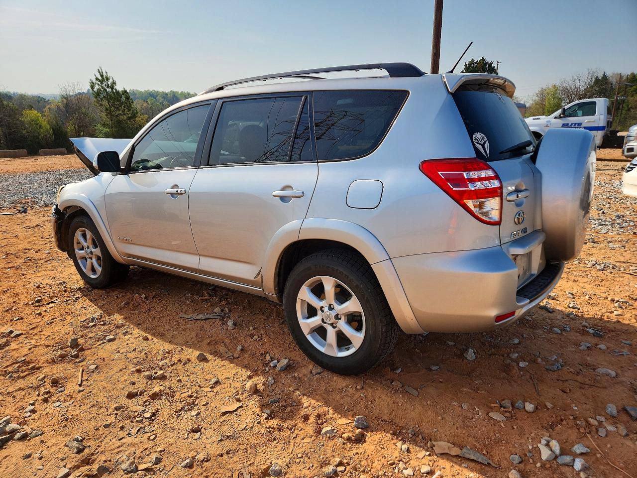 2012 Toyota Rav4 VIN JTMYF4DV4CD033336 photo 2