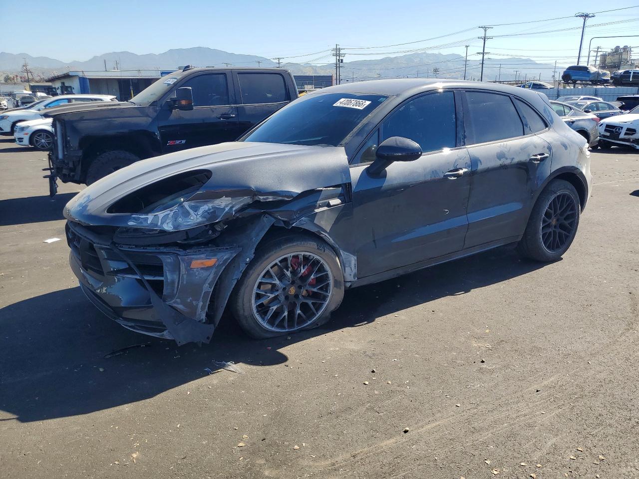 2020 Porsche Macan VIN WP1AG2A51LLB55521 photo 1