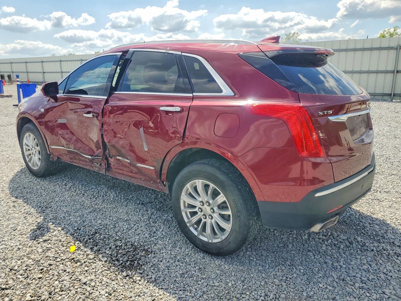 2018 Cadillac Xt5 VIN 1GYKNARS2JZ159422 photo 2