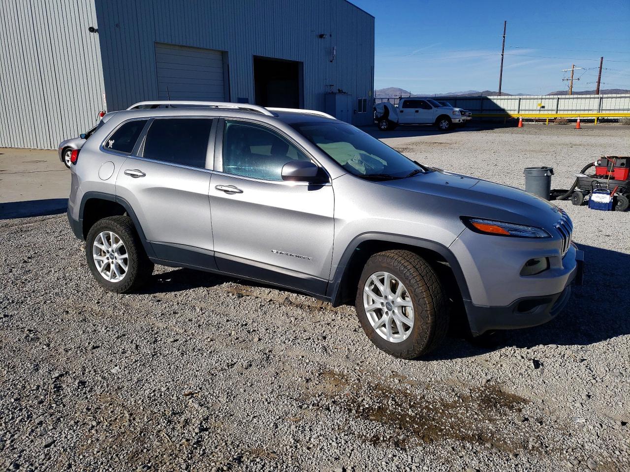 2016 Jeep Grand cher VIN 1C4PJMCS2GW235684 photo 4