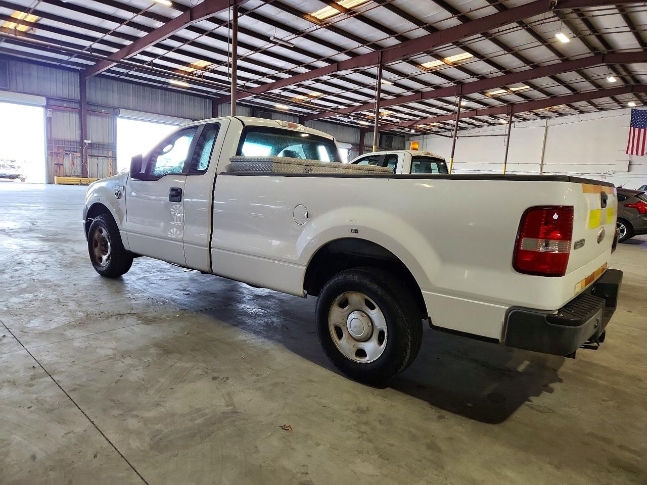 2008 Ford F150 VIN 1FTRF12278KC11111 photo 2