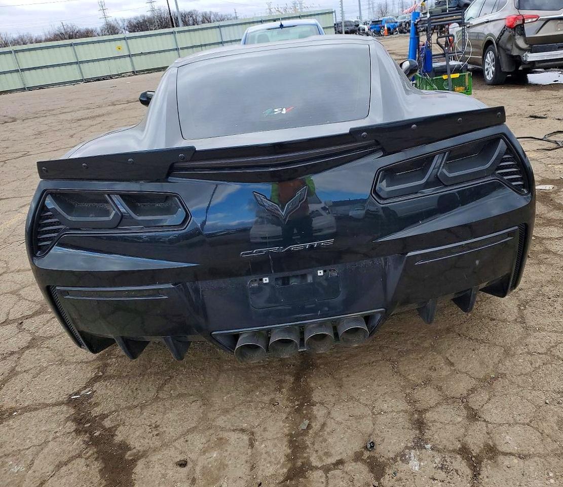 2015 Chevrolet Corvette VIN 1G1YE2D78F5104697 photo 6