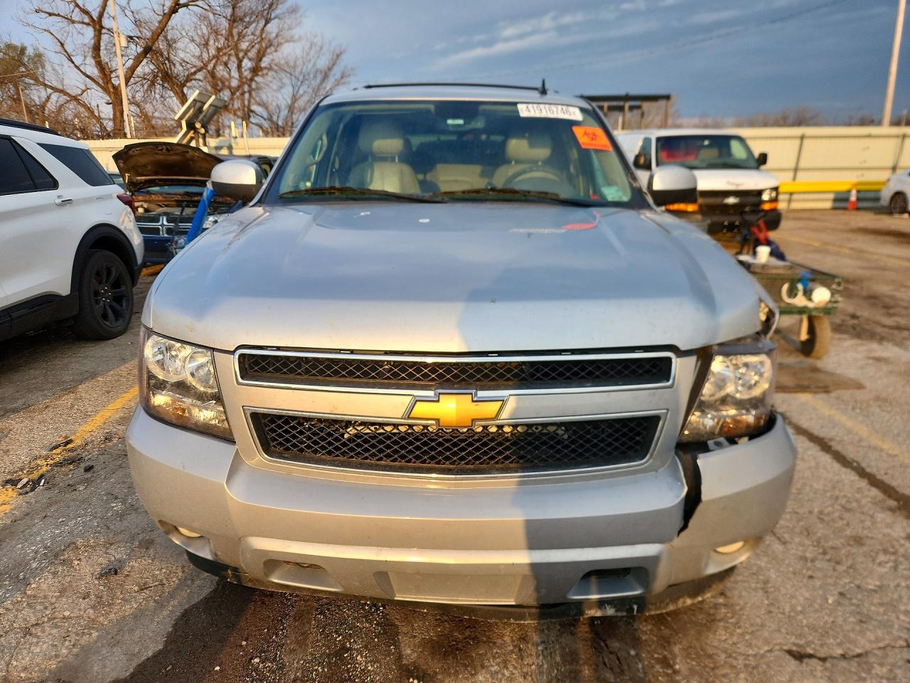 2012 Chevrolet Suburban VIN 1GNSKJE76CR152483 photo 5