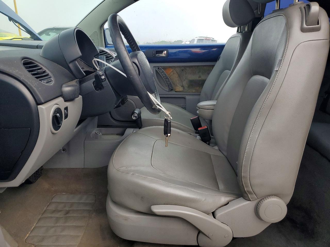 2008 VOLKSWAGEN Beetle VIN 3VWPW31C88M520976 photo 7