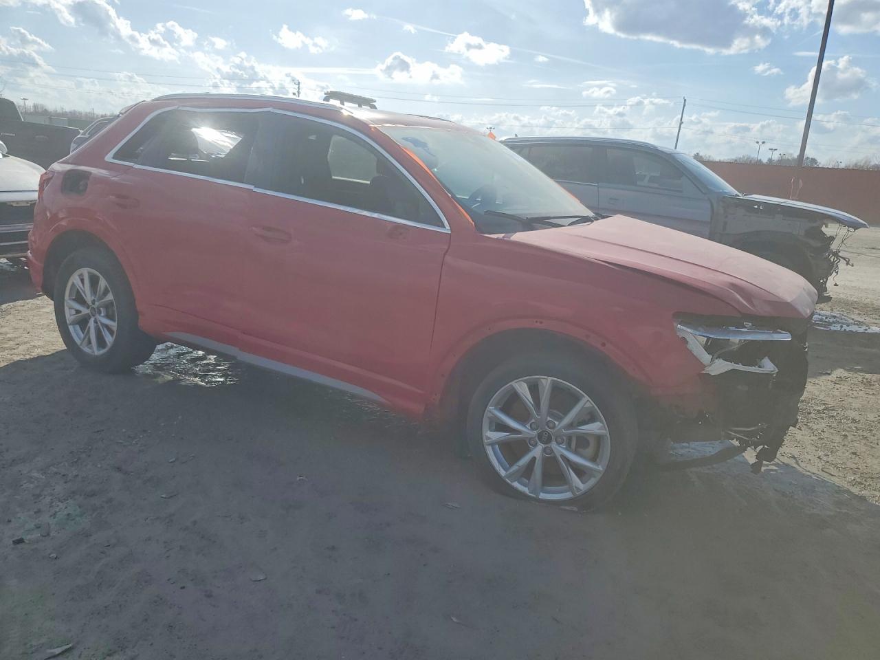 2024 Audi Q3 VIN WA1DECF38R1049860 photo 4