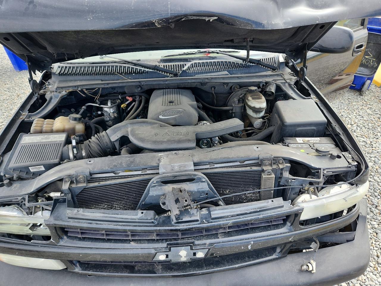 2003 Chevrolet Suburban VIN 3GNFK16Z63G283124 photo 12