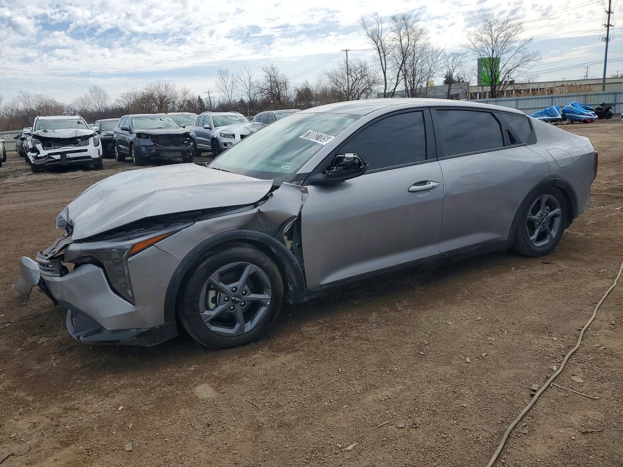2025 Kia All other VIN 3KPFT4DE0SE092154 photo 1