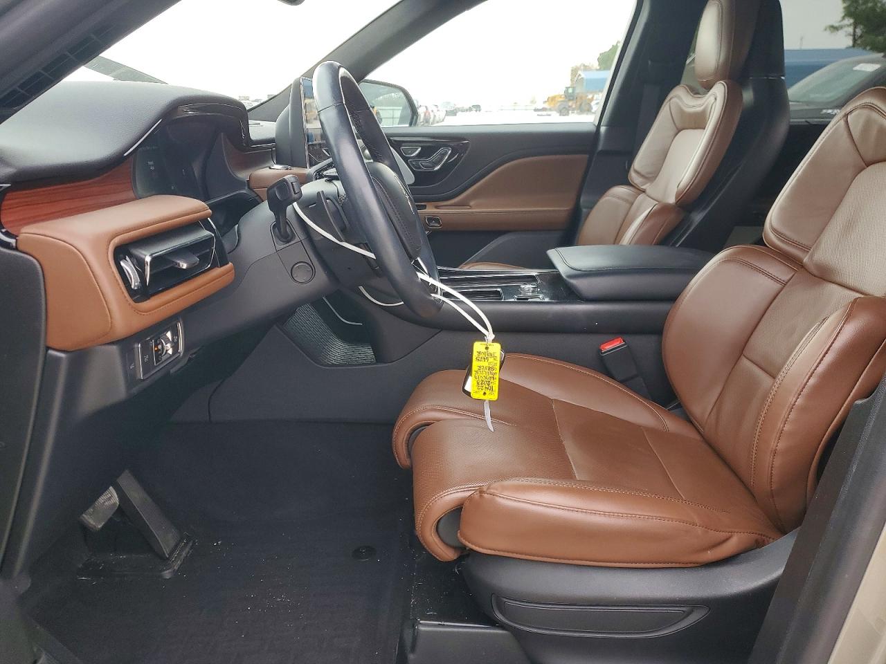 2023 Lincoln Aviator VIN 5LM5J7XC0PGL06685 photo 7