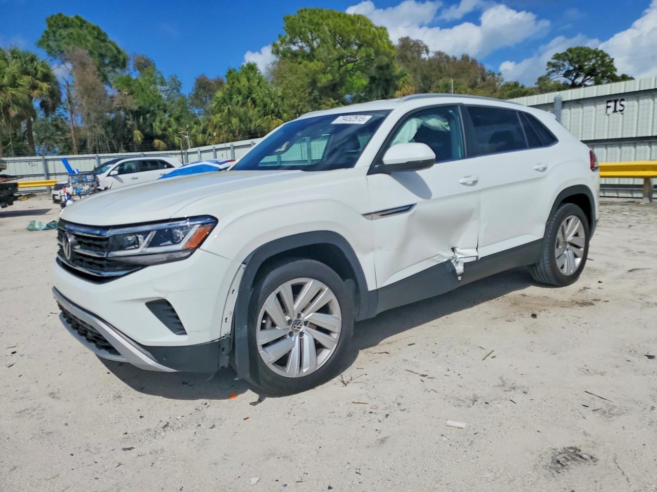 2020 Atlas cross sport VIN 1V2YE2CA6LC220183 photo 1