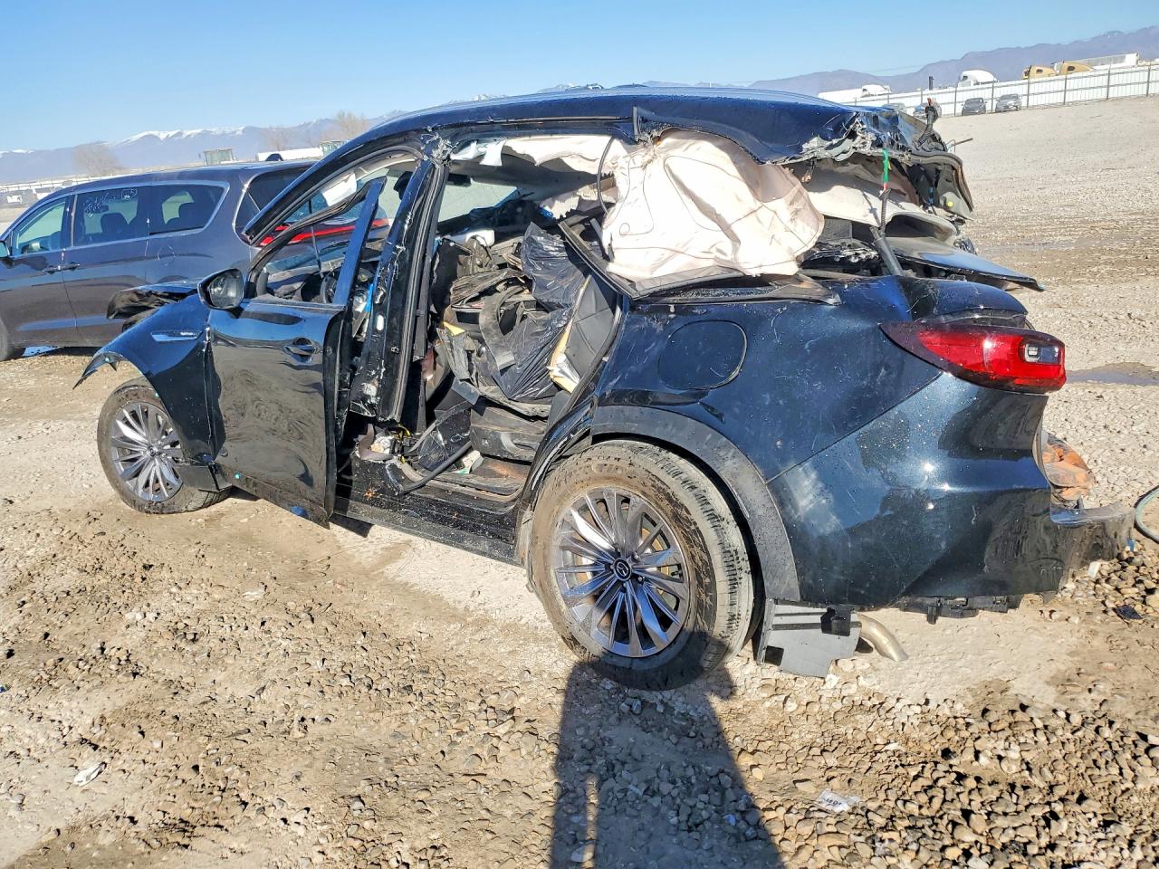 2025 Mazda Cx-90 VIN JM3KKBHDXS1201690 photo 2