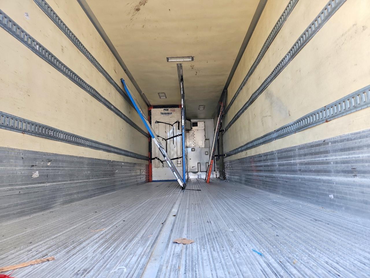 2013 UTILITY Trailer VIN 1UYVS2346DM531102 photo 6