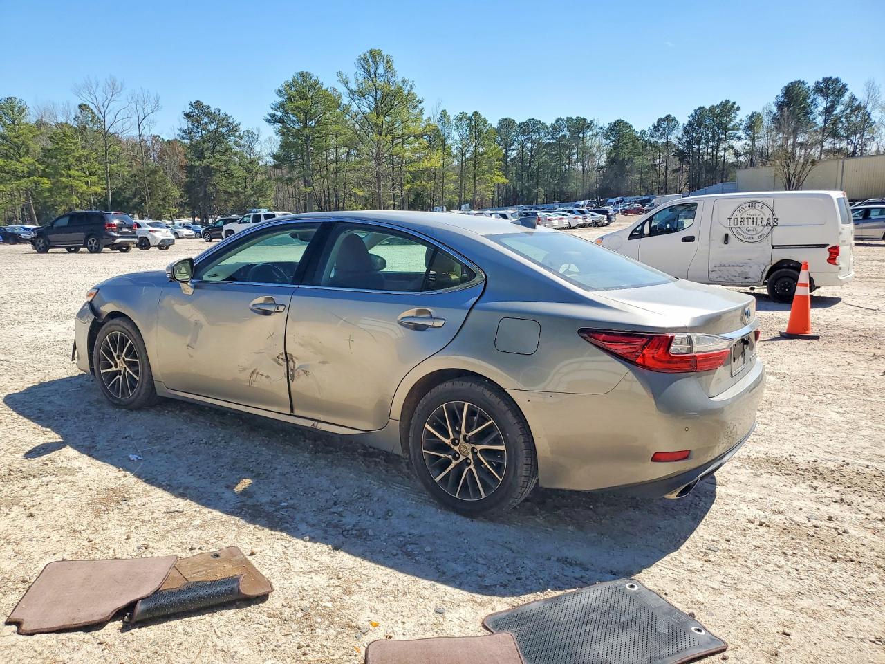 2016 Lexus ES350 VIN 58ABK1GG6GU017940 photo 2