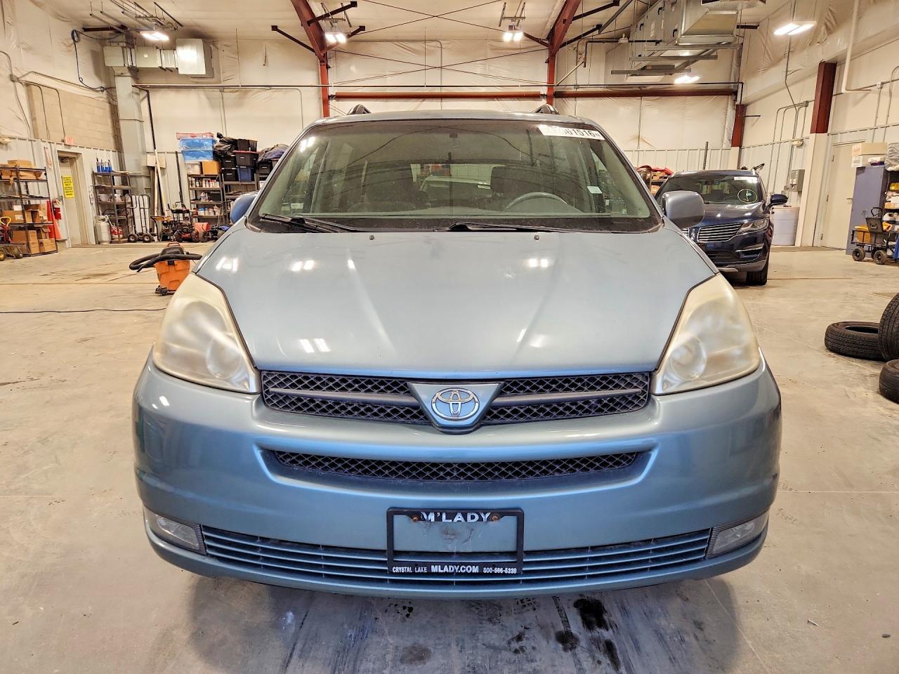 2005 TOYOTA Sienna VIN 5TDZA22C45S221404 photo 5
