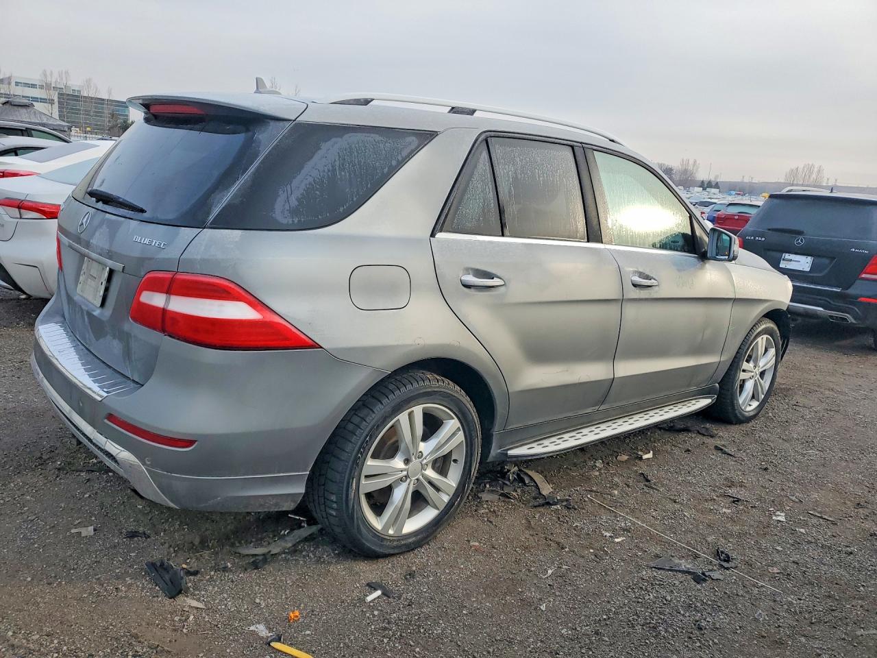 2013 Mercedes M-class VIN 4JGDA2EB7DA218050 photo 3