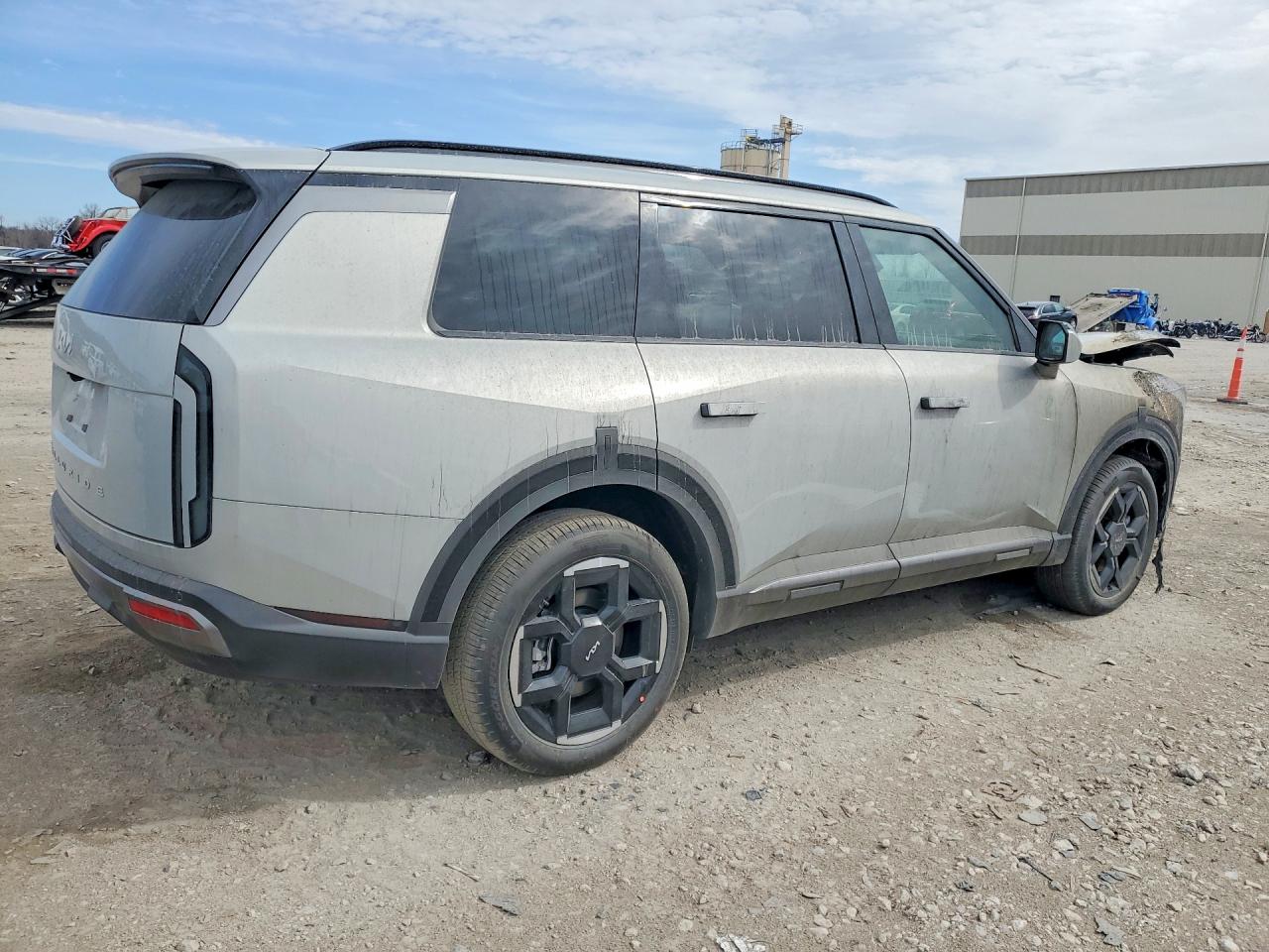 2027 Kia Telluride VIN 5XYPC5S11VG007078 photo 3