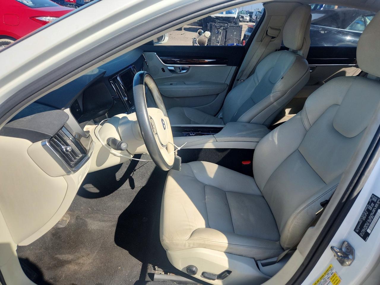 2017 Volvo S90 VIN YV1102AK3H1010232 photo 7