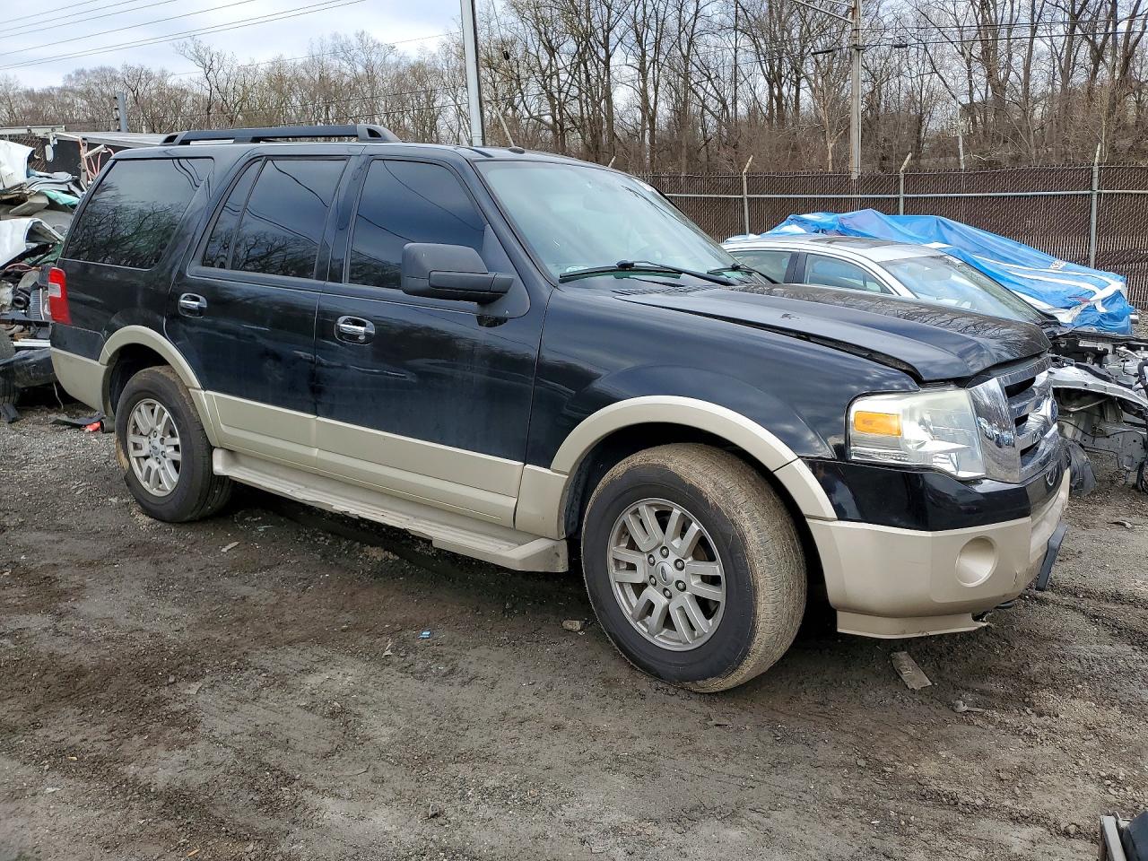 2010 Ford Expedition VIN 1FMJU1J55AEB62067 photo 4