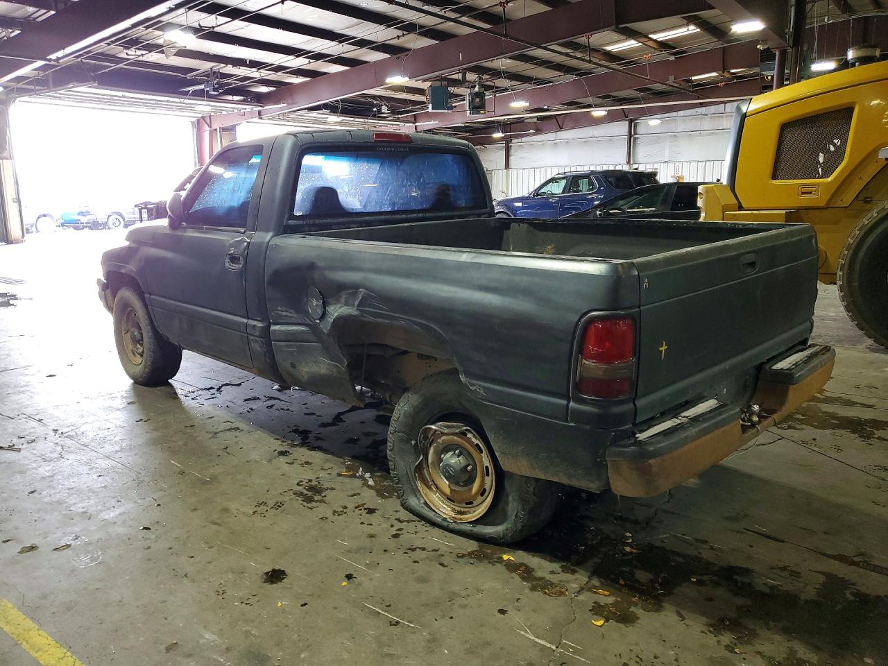 1996 Dodge Ram 1500 VIN 1B7HC16X4TS664167 photo 2