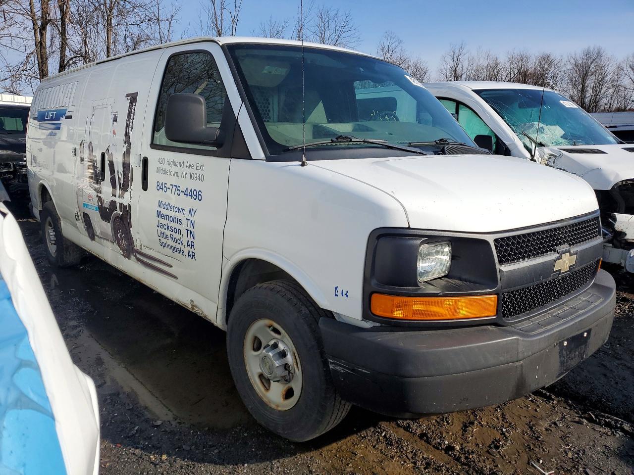 2014 CHEV Express VIN 1GCWGGCA5E1134457 photo 4