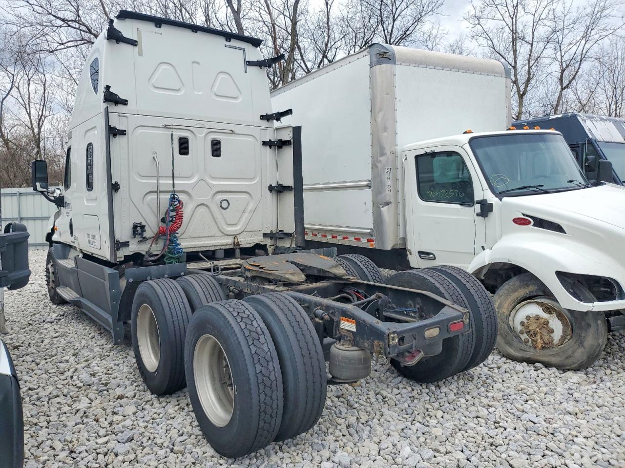 2016 FREIGHTLINER All other VIN 1FUGGLDR0GLHA0217 photo 3