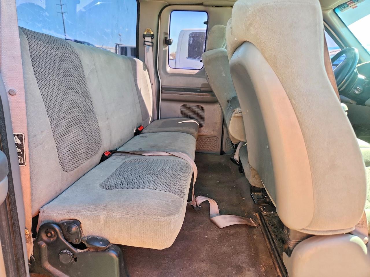 2001 Ford F250 super VIN 1FTNX21S21EC89433 photo 10