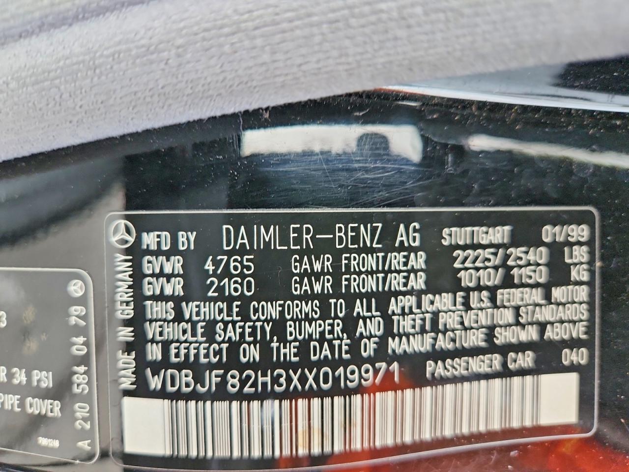 1999 Mercedes-Benz E-class VIN WDBJF82H3XX019971 photo 12