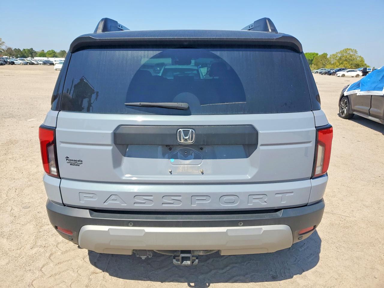 2026 Honda Passport VIN 5FNYF9H36TB011174 photo 6
