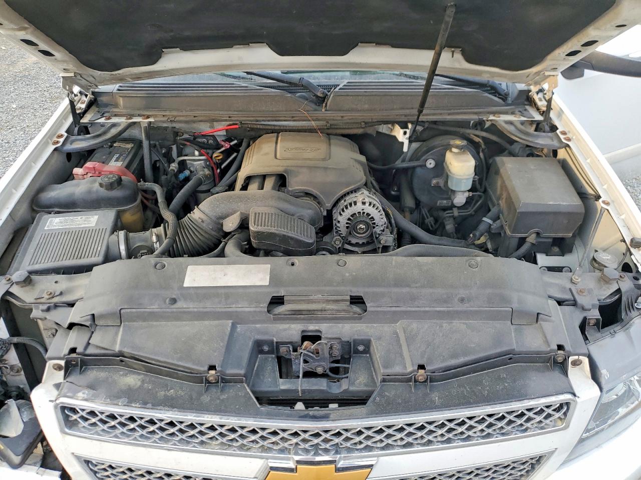 2008 CHEV Suburban VIN 3GNFK16388G197672 photo 12