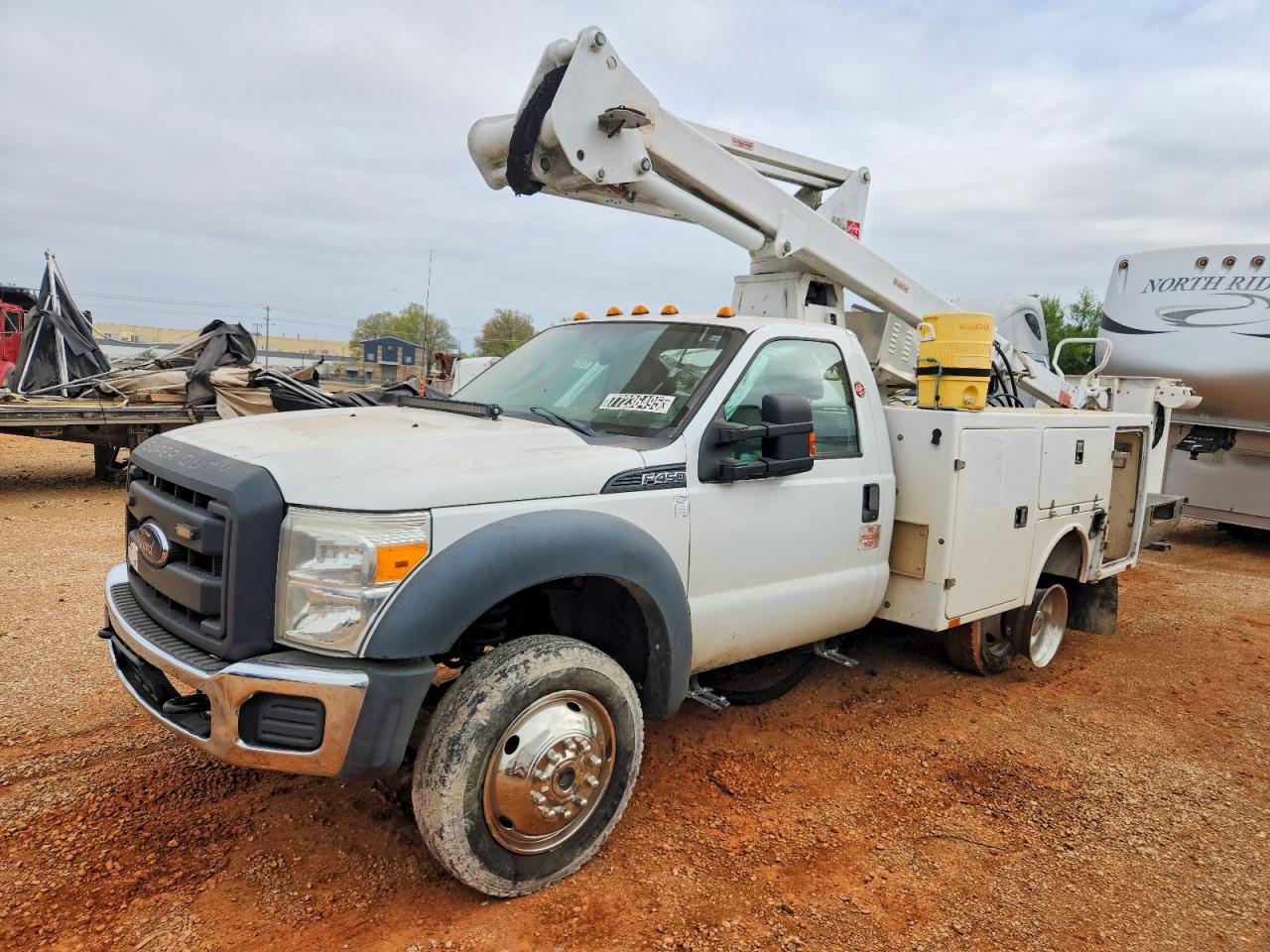 2016 Ford F450 VIN 1FDUF4GY3GEB87665 photo 2