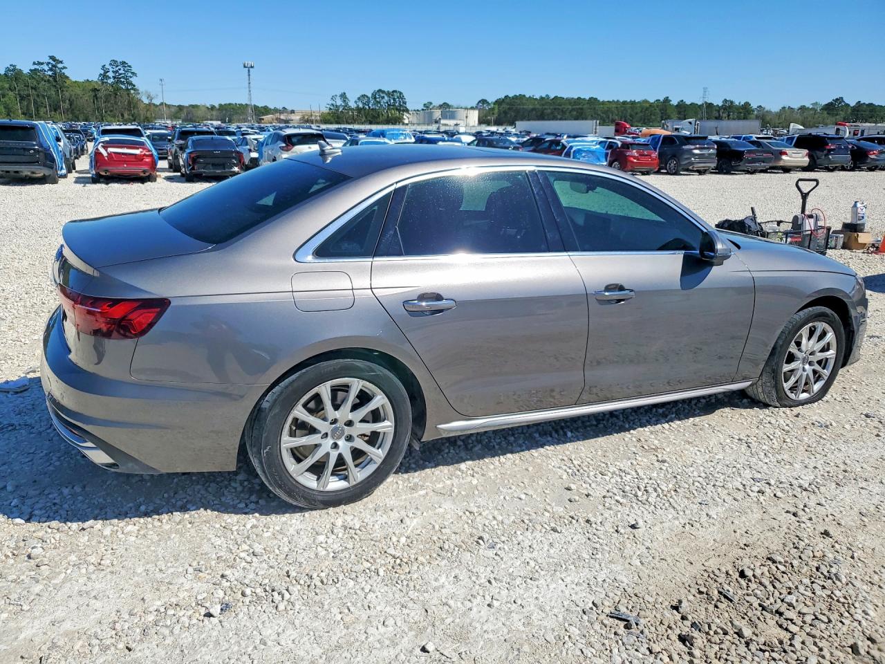2020 Audi A4 VIN WAUGMAF42LN010035 photo 3