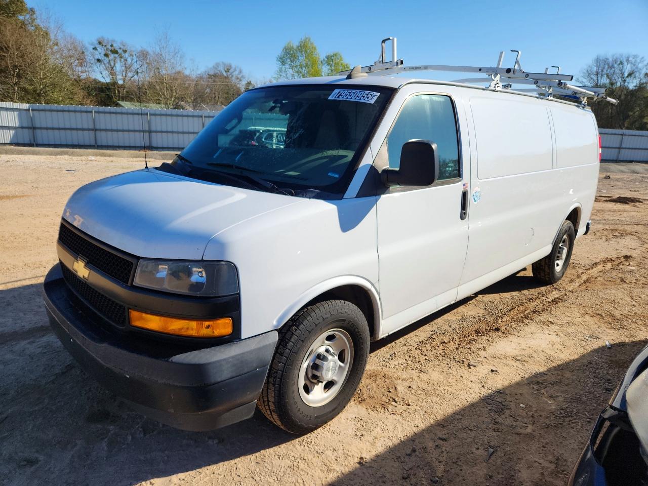 2018 CHEVY Express g VIN 1GCWGBFGXJ1339785 photo 1