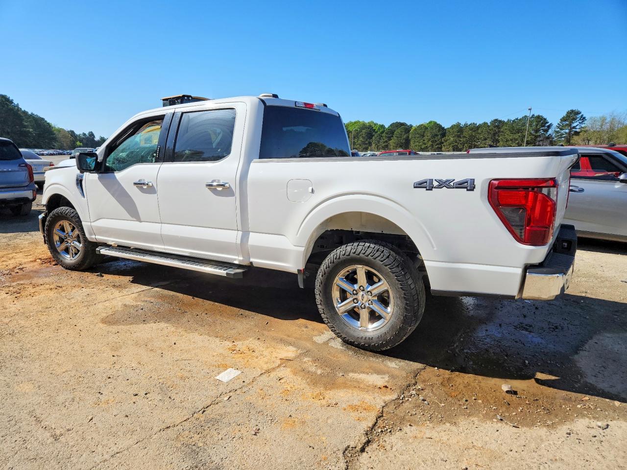 2024 Ford F150 VIN 1FTFW3L81RKD30422 photo 2