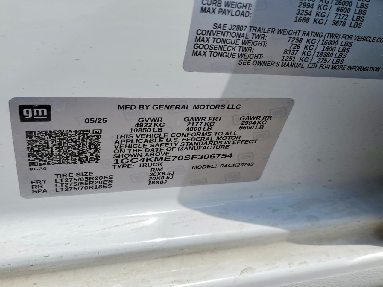 2025 Chevrolet All models VIN 1GC4KME70SF306754 photo 12