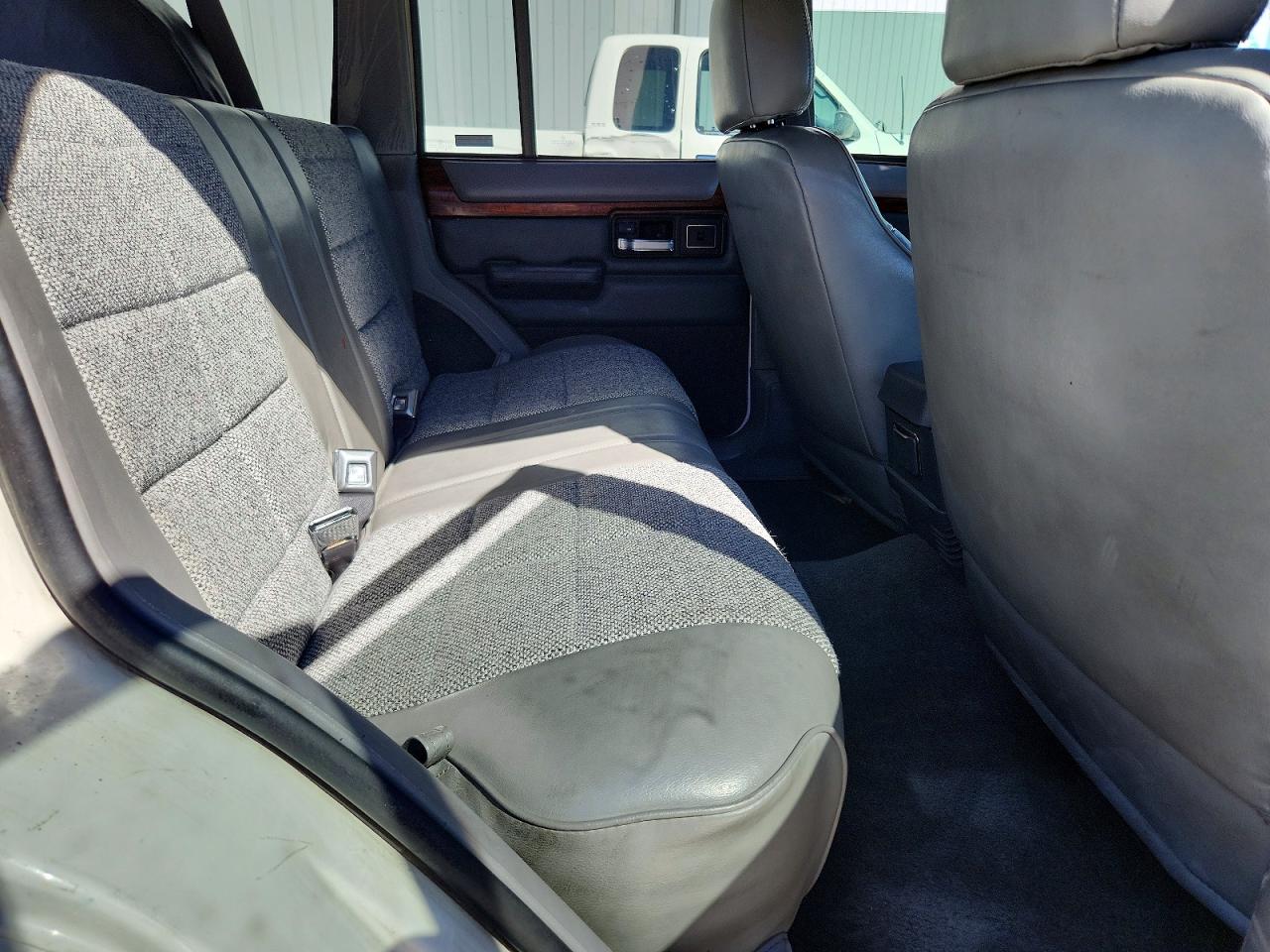 1996 Jeep Cherokee VIN 1J4FJ78SXTL106751 photo 11