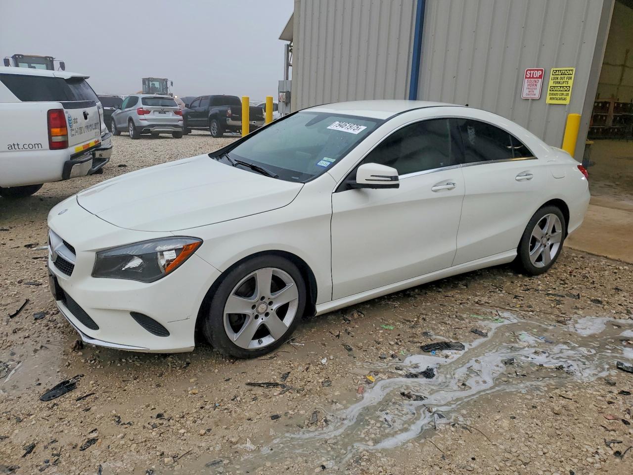 2017 Mercedes-Benz Cla-class VIN WDDSJ4EB9HN467185 photo 1