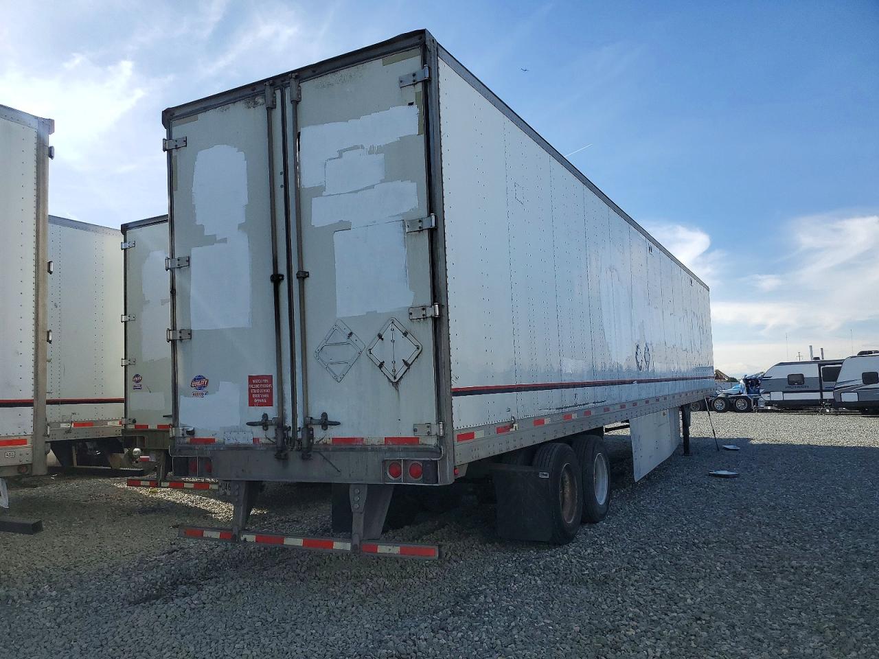 2015 UTILITY All models VIN 1UYVS2531FP089366 photo 4