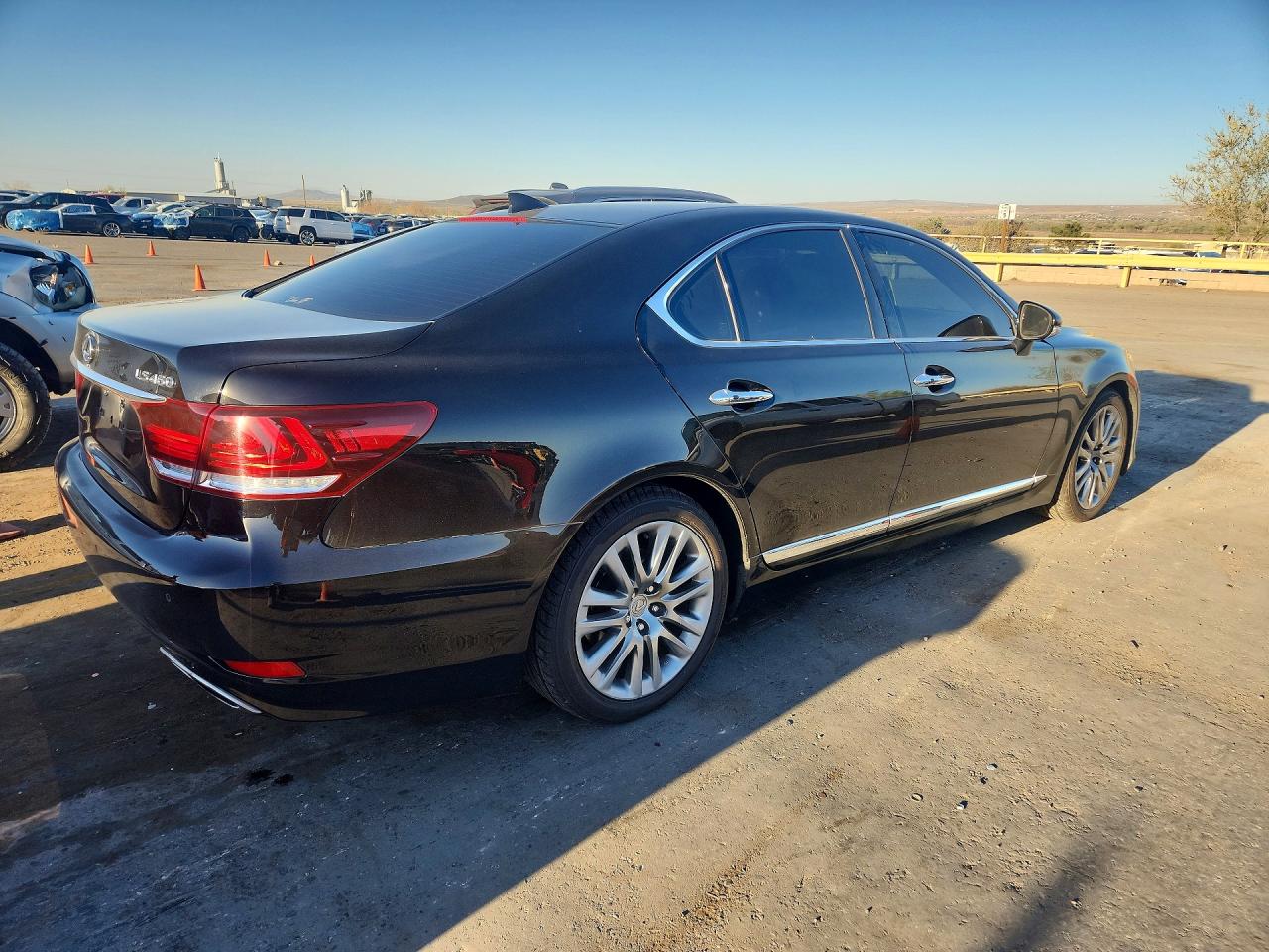 2016 Lexus Ls500 VIN JTHBL5EFXG5143365 photo 3