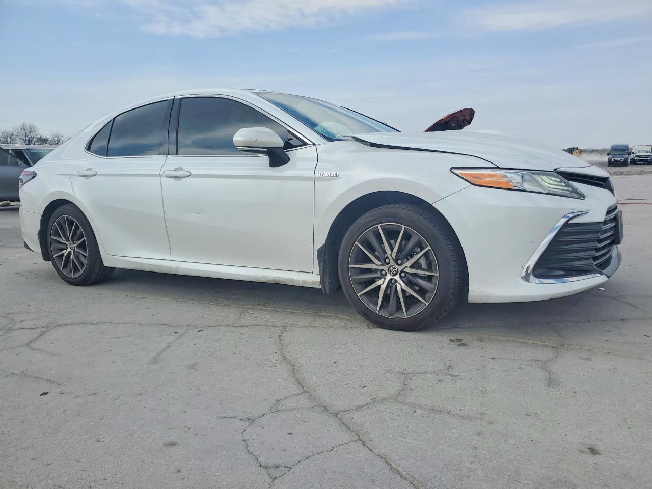2021 Toyota Camry sola VIN 4T1F31AKXMU569598 photo 4
