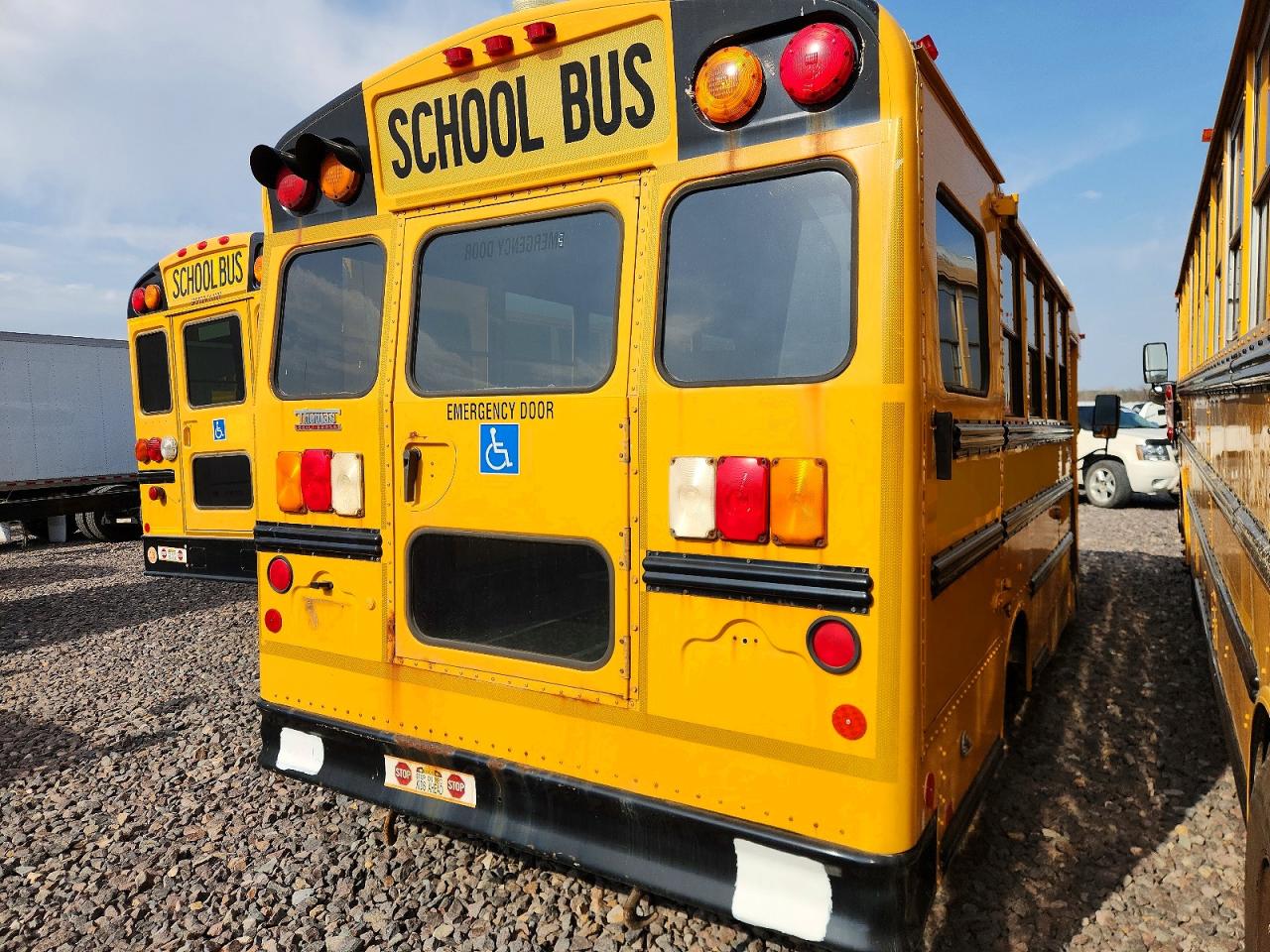 2010 THOMAS Express VIN 1GB6G3AG4A1157873 photo 4