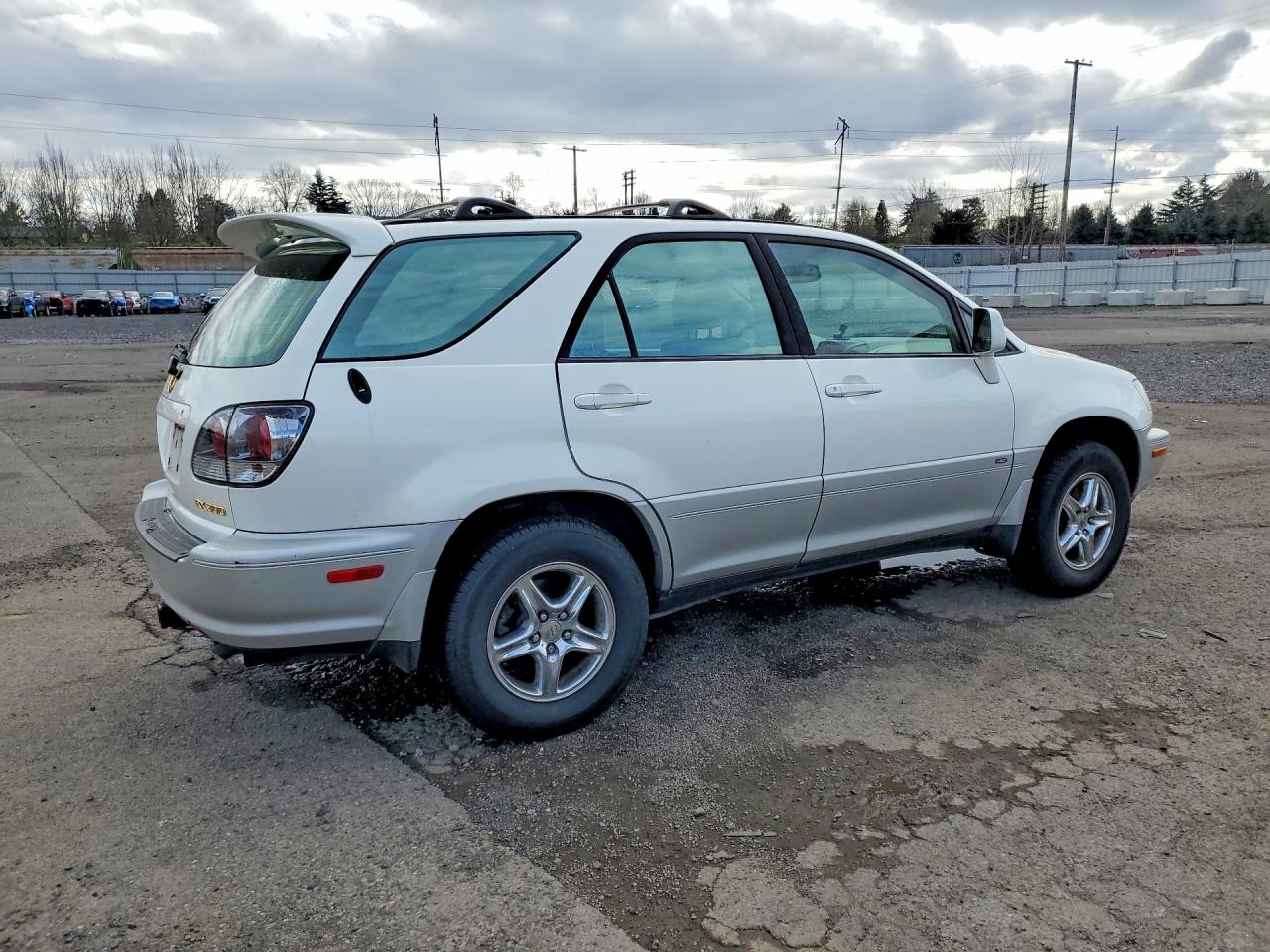 2001 Lexus Rx350 VIN JTJHF10U210222838 photo 3
