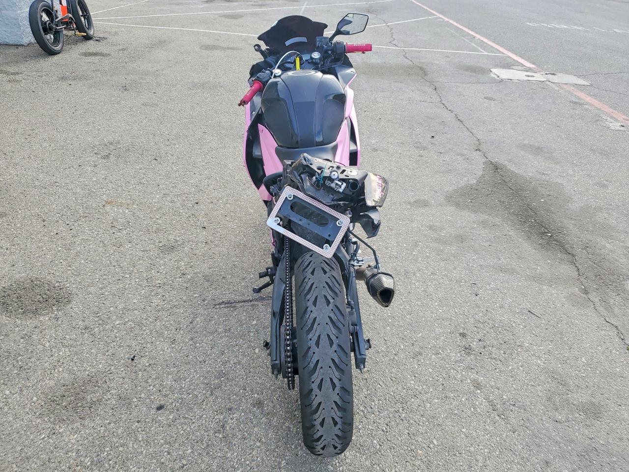 2015 YAMA Yzf600 VIN MH3RH06YXFK007999 photo 4