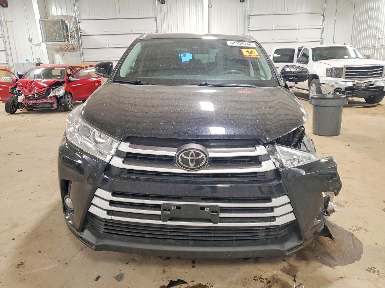 2017 Toyota Highlander VIN 5TDJZRFH0HS442815 photo 5