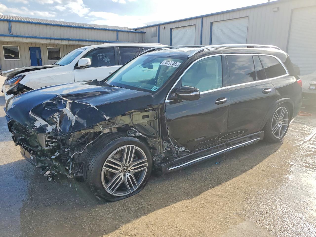 2023 Mercedes-Benz Gls-class VIN 4JGFF5KEXPB011001 photo 1