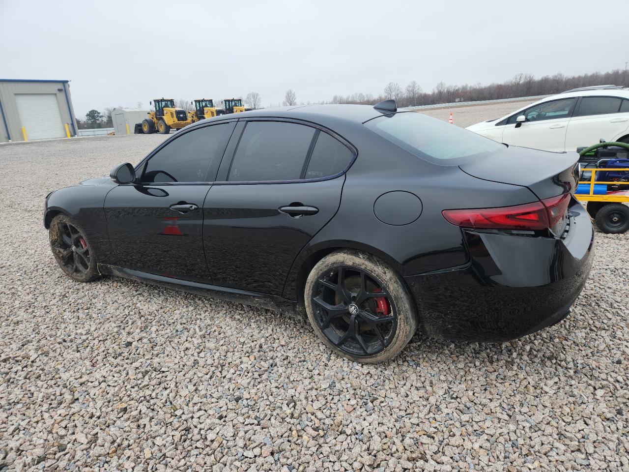 2019 Alfa Giulia VIN ZARFAMAN6K7620019 photo 2