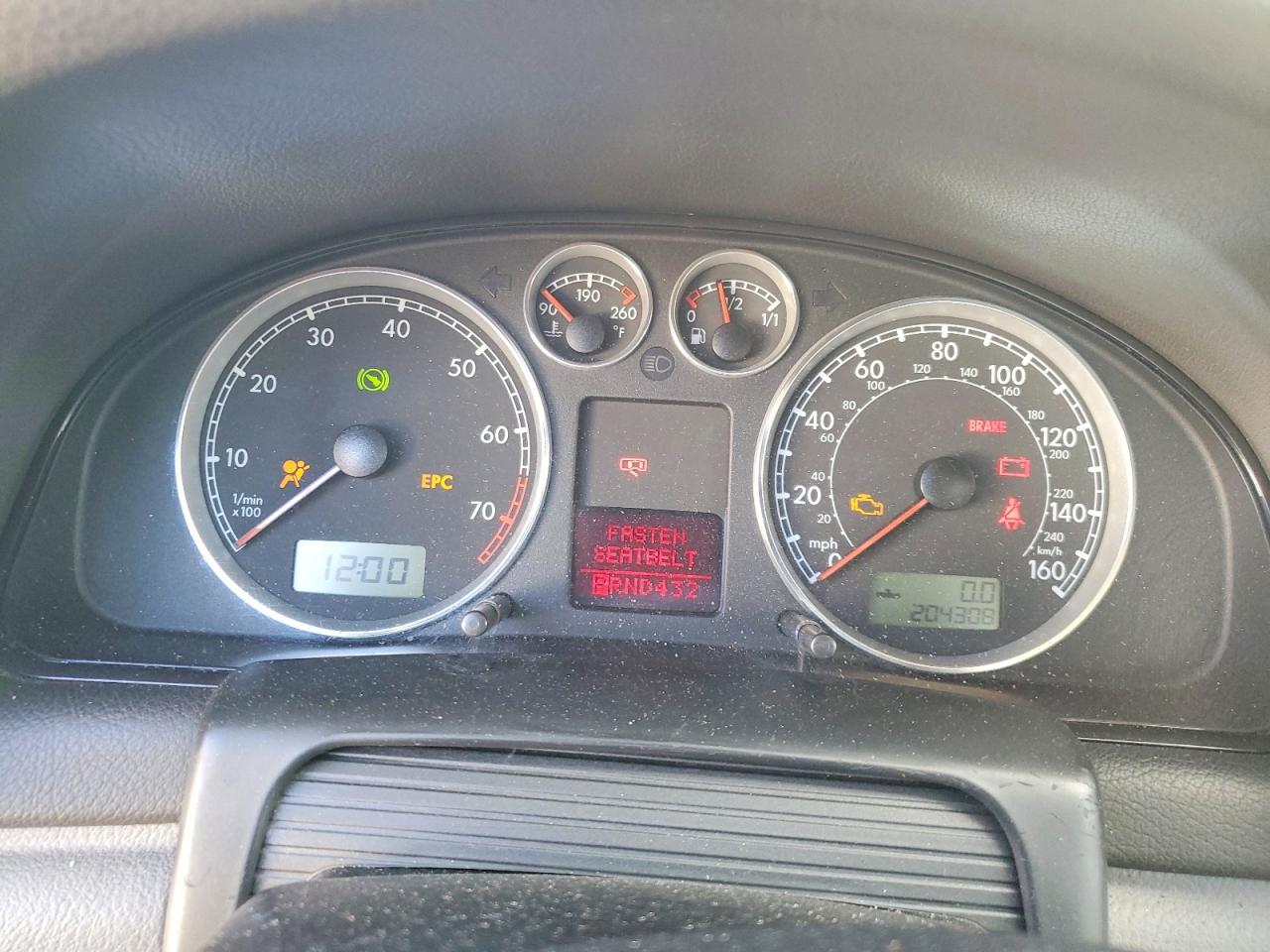 2004 Volkswagen Passat VIN WVWPD63B04E114012 photo 9