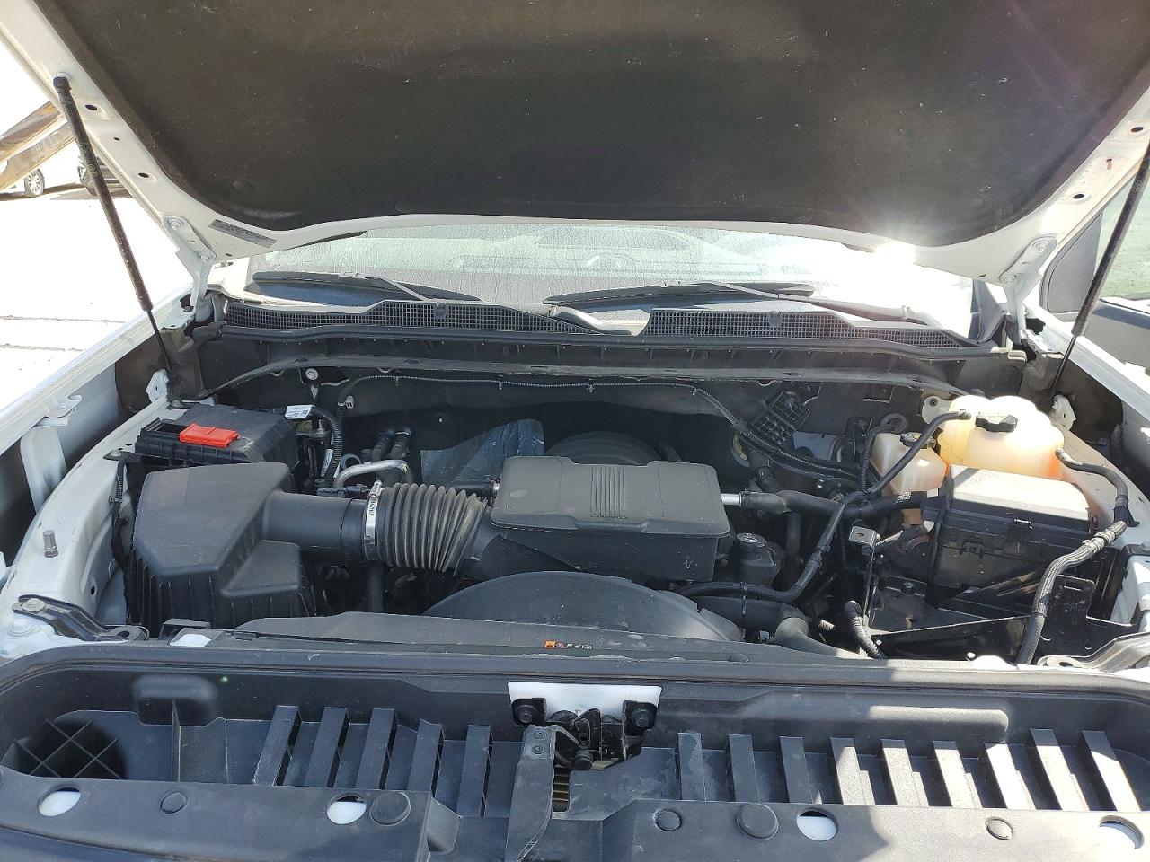 2025 Chevrolet All models VIN 1GC4KME70SF306754 photo 11