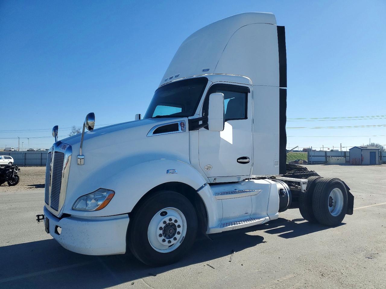 2014 KENWORTH All other VIN 1XKYA48X8EJ402623 photo 2